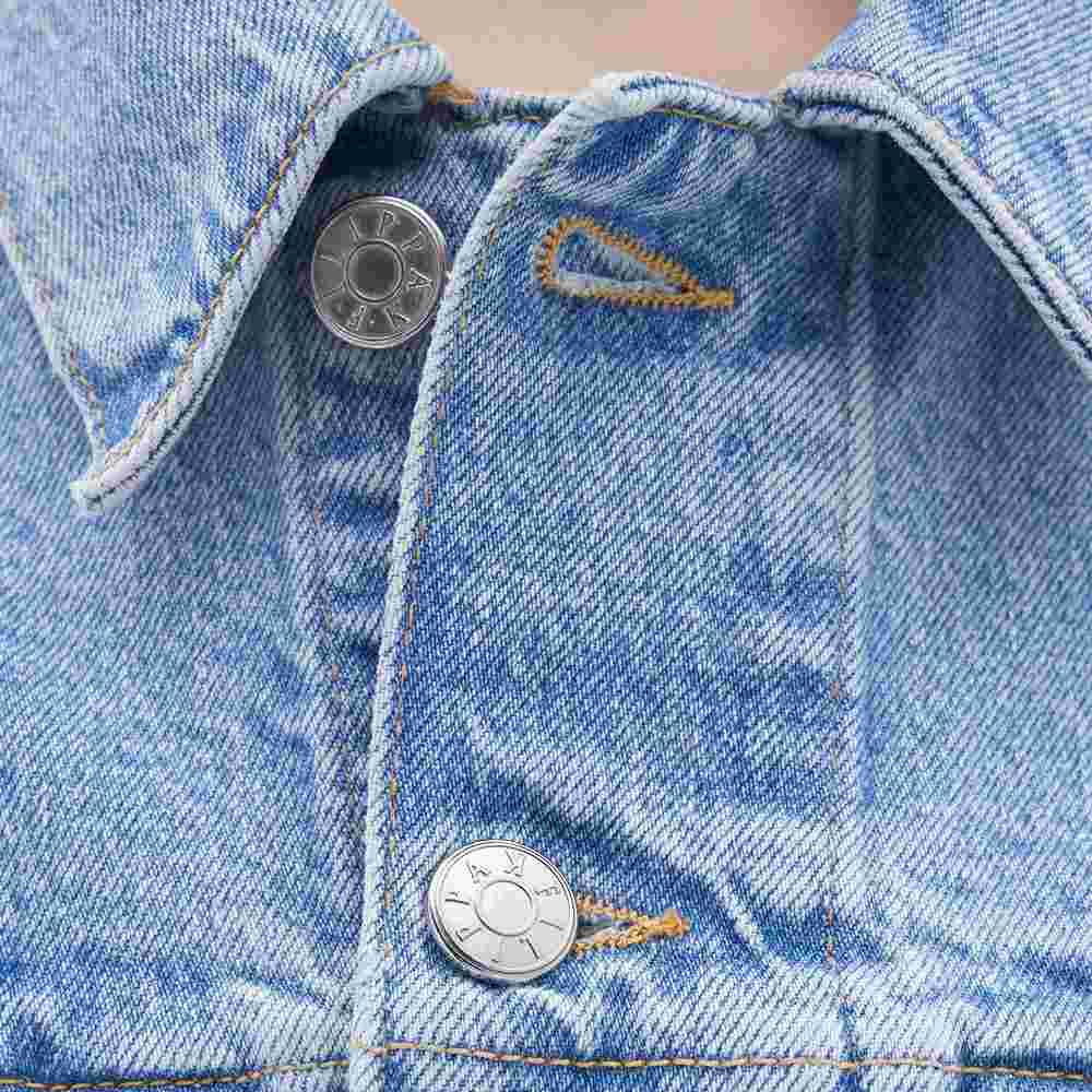 UrbanTrend Women’s Blue Denim Jacket – Classic Fit